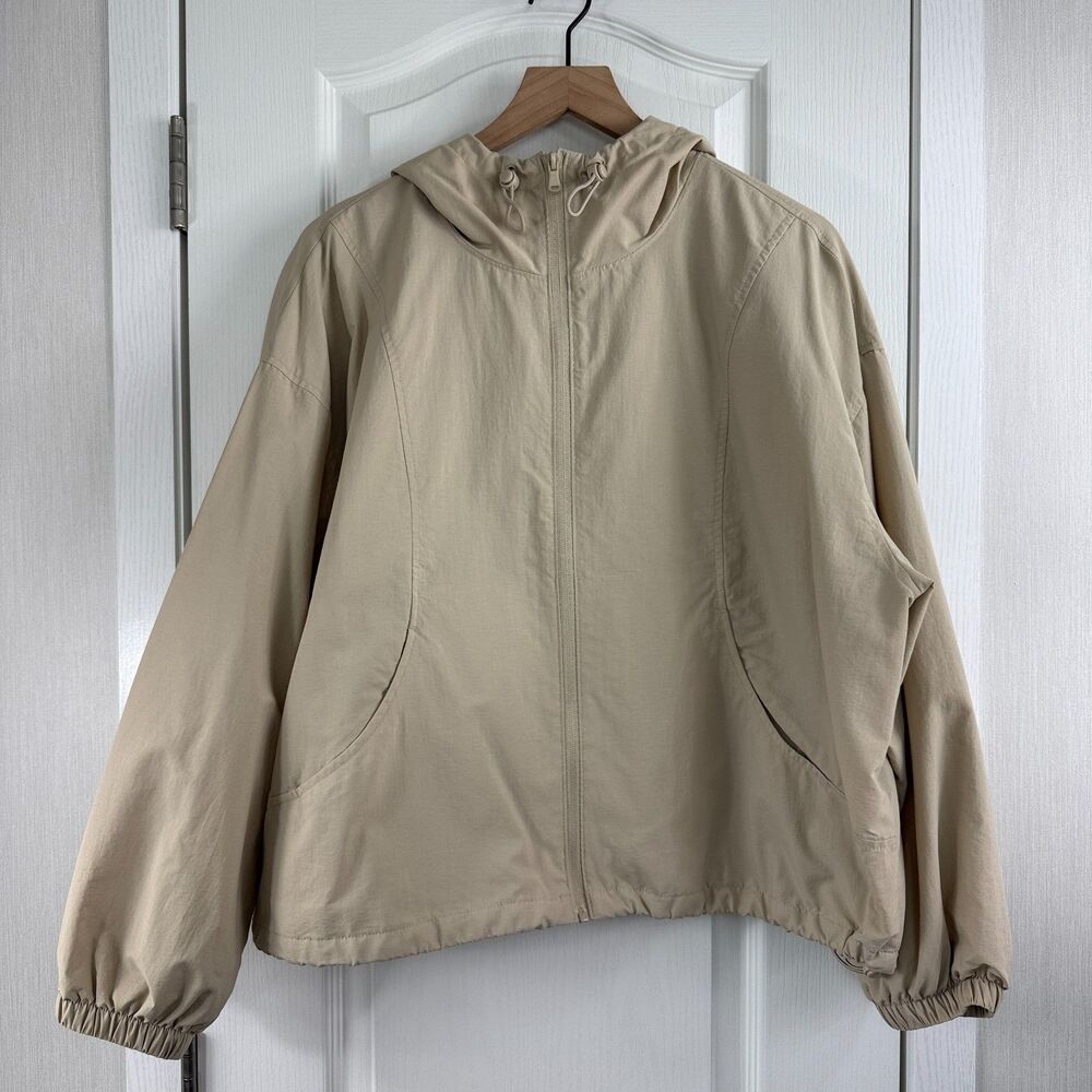 Old Navy Active Women's Large Nylon Warm-Up Jacket Beige Tan Hooded Lightweight